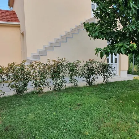 Apartman Tolosi 2 * Podgorica